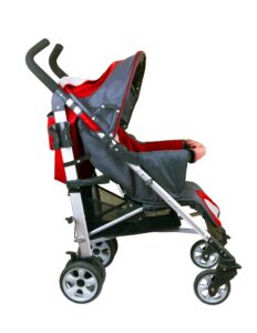 coche para bebes color negro y rojo