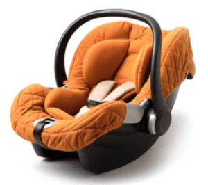 asiento para coches de bebes color naranja y negro